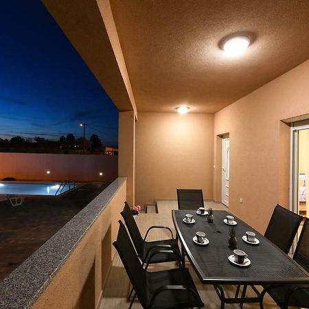 זאדאר Holiday Home Luka מראה חיצוני תמונה
