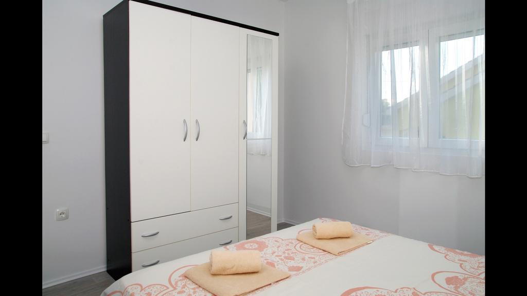 זאדאר Holiday Home Luka מראה חיצוני תמונה