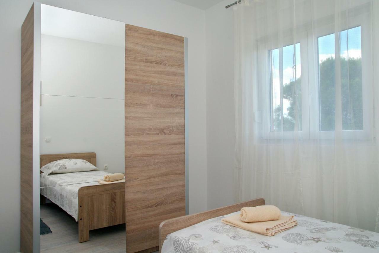 זאדאר Holiday Home Luka מראה חיצוני תמונה